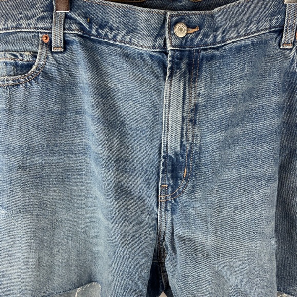 NWT: old navy High-Waisted Slouchy Straight Cut-Off Jean Shorts (22) - Picture 5 of 12